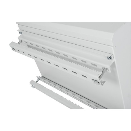 Support pour fixation poteaux Safebox IP55