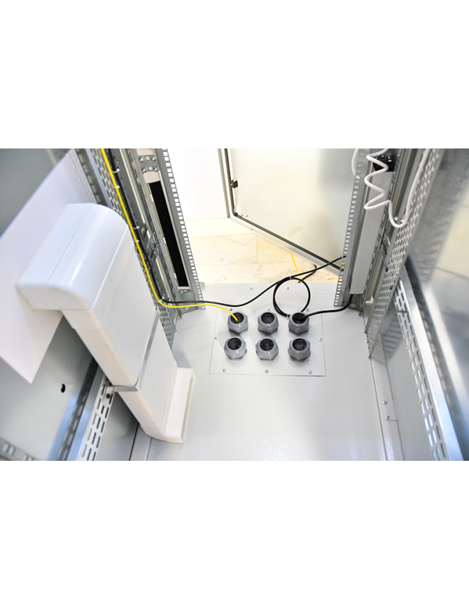 baie serveur insonorisée climatisée 36u 750x1030mm 2KW climatiseur