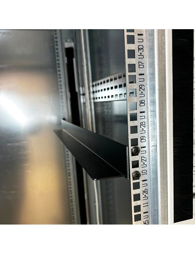 Équerre montage 19 pouces pour une baie 600mm de profondeur